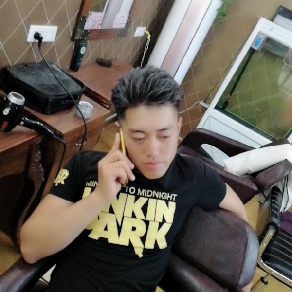 就想找个女朋友。的照片