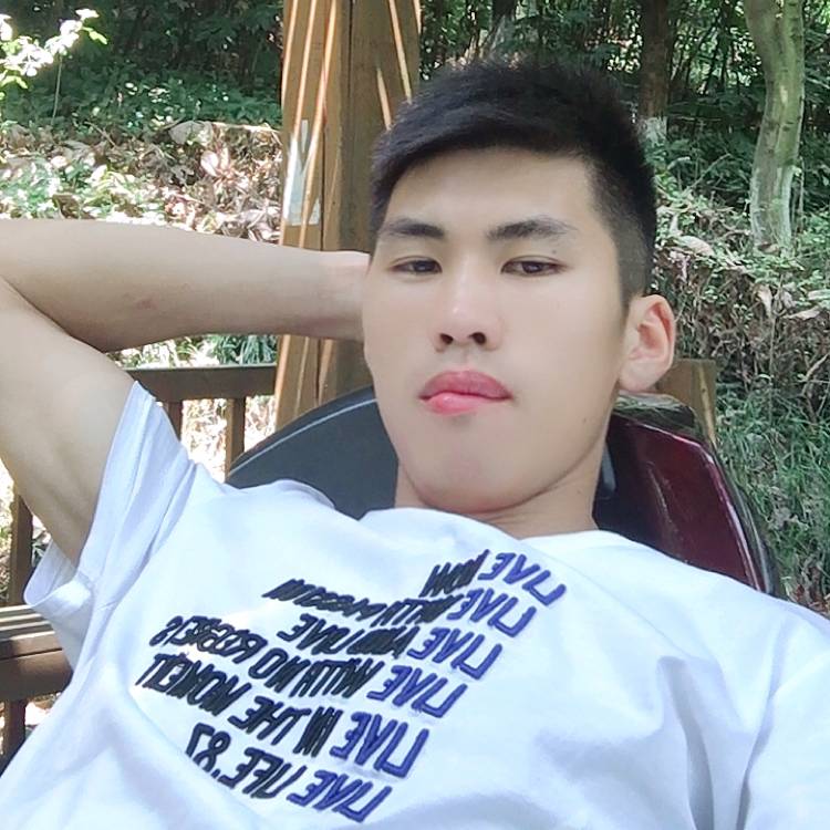 阿力的照片