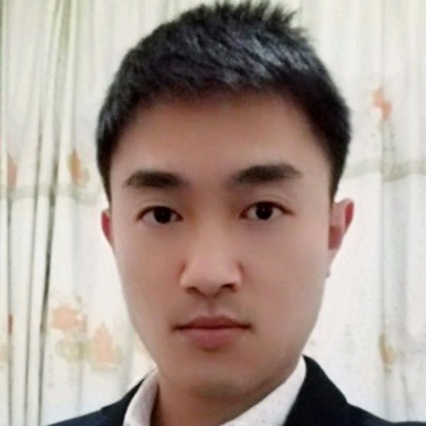 孤單保卫女王的照片
