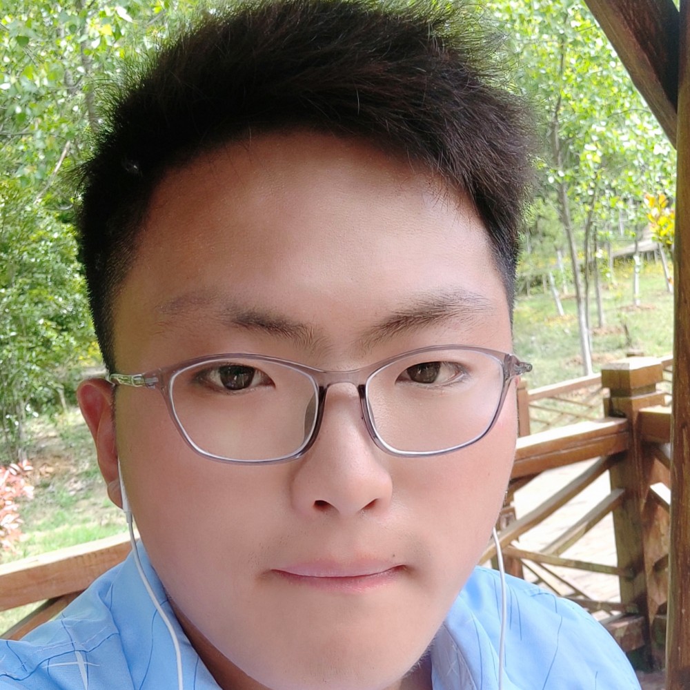 爱笑还微凉的照片