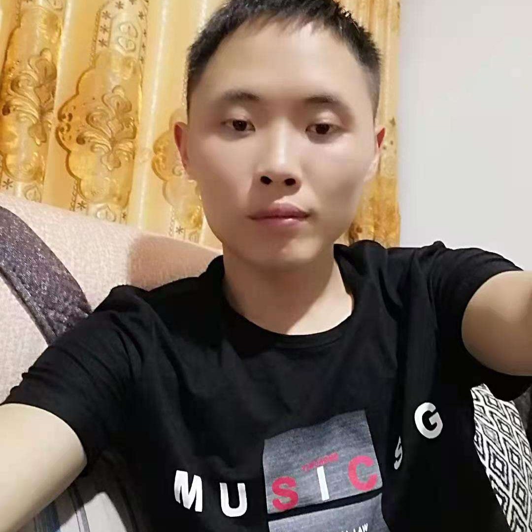 谦让倾心小松鼠的照片