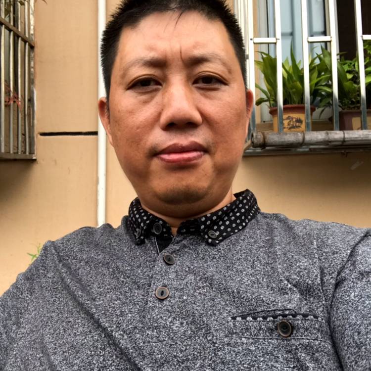 绿草放弃忧郁的照片