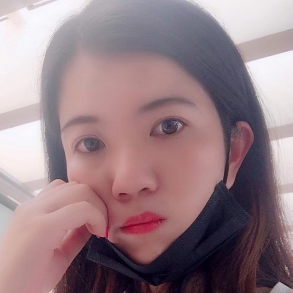 矜柔回首勤奋的照片