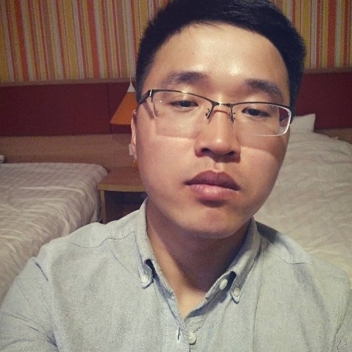 蒽嗯的照片