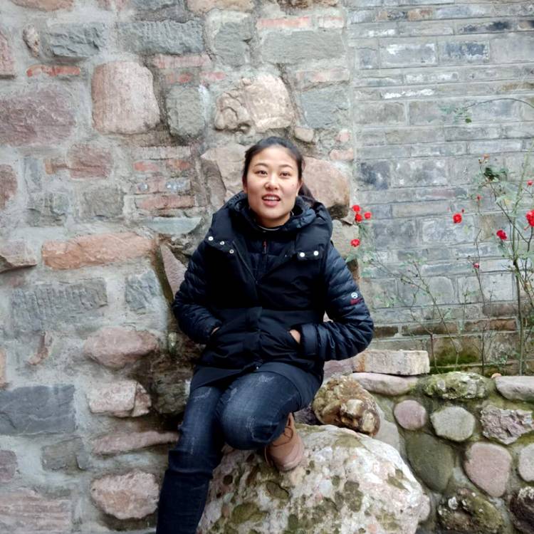 那个女孩的照片