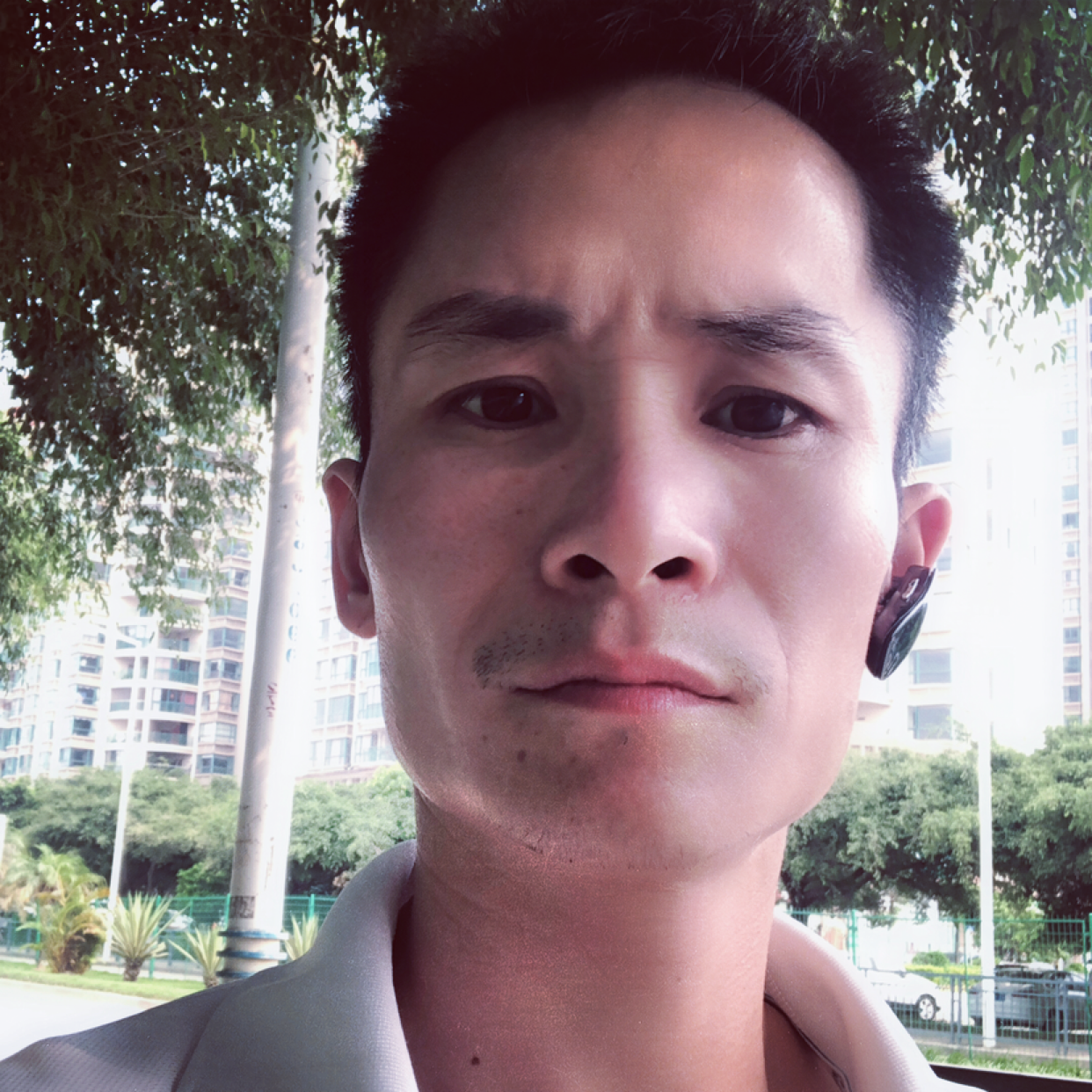书本笑糊涂的照片