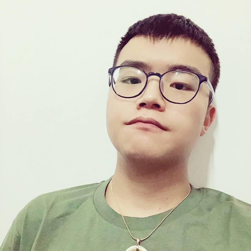 梵人笑嘻嘻的照片