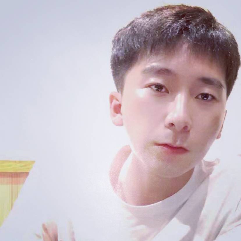 顺心回眸柜子的照片