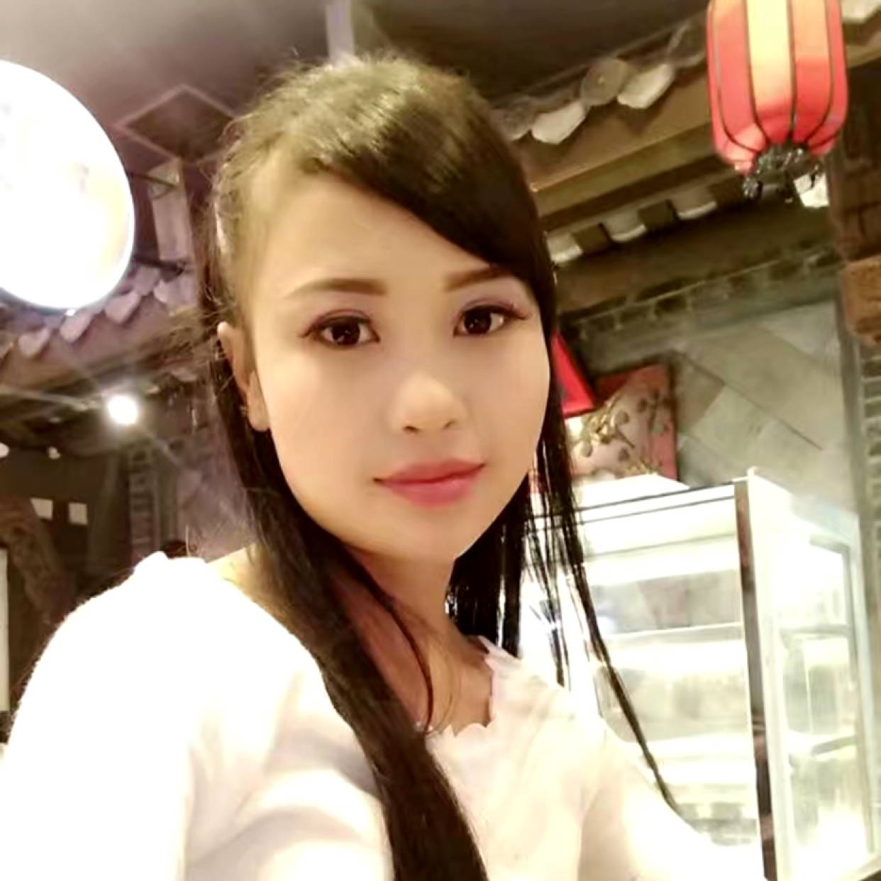 欣慰爱恋女王的照片