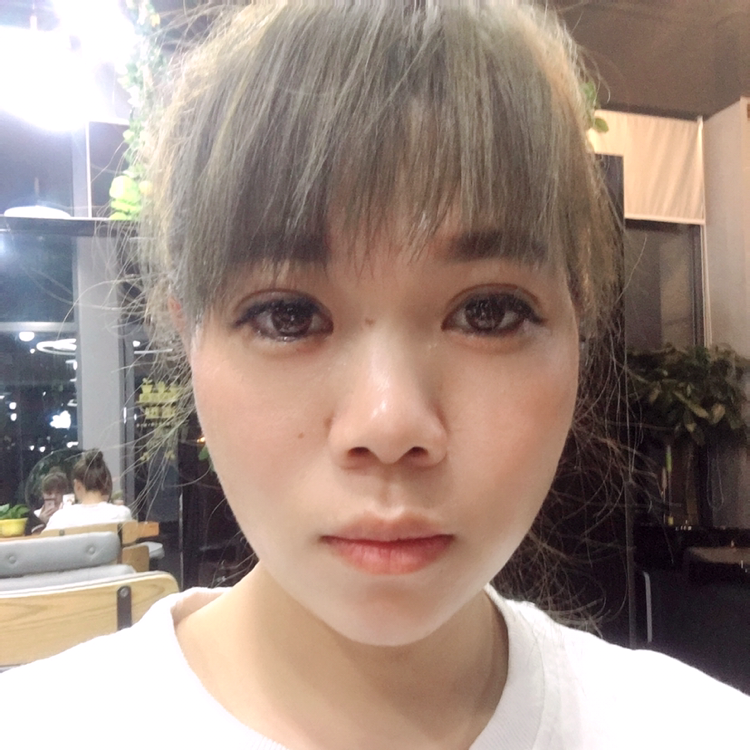 艾娜娜的照片
