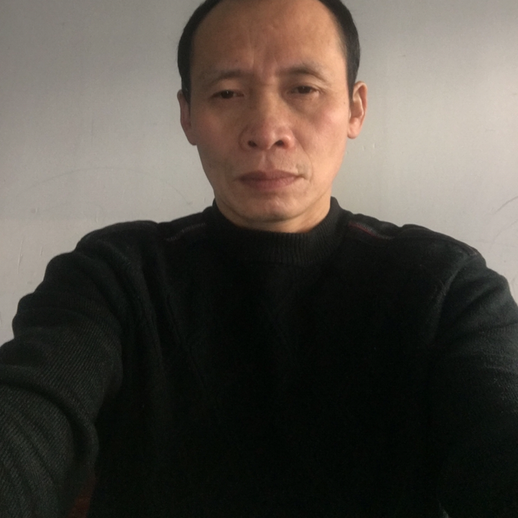 长空皓月的照片