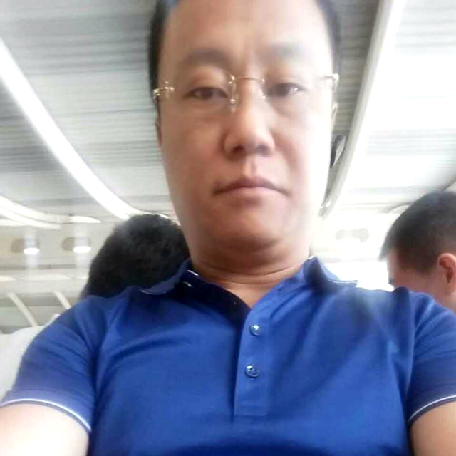 甄茂的照片