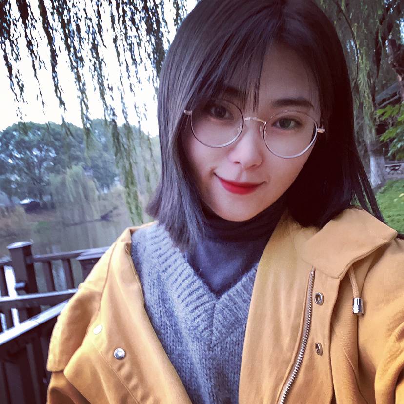 小姐姐的照片