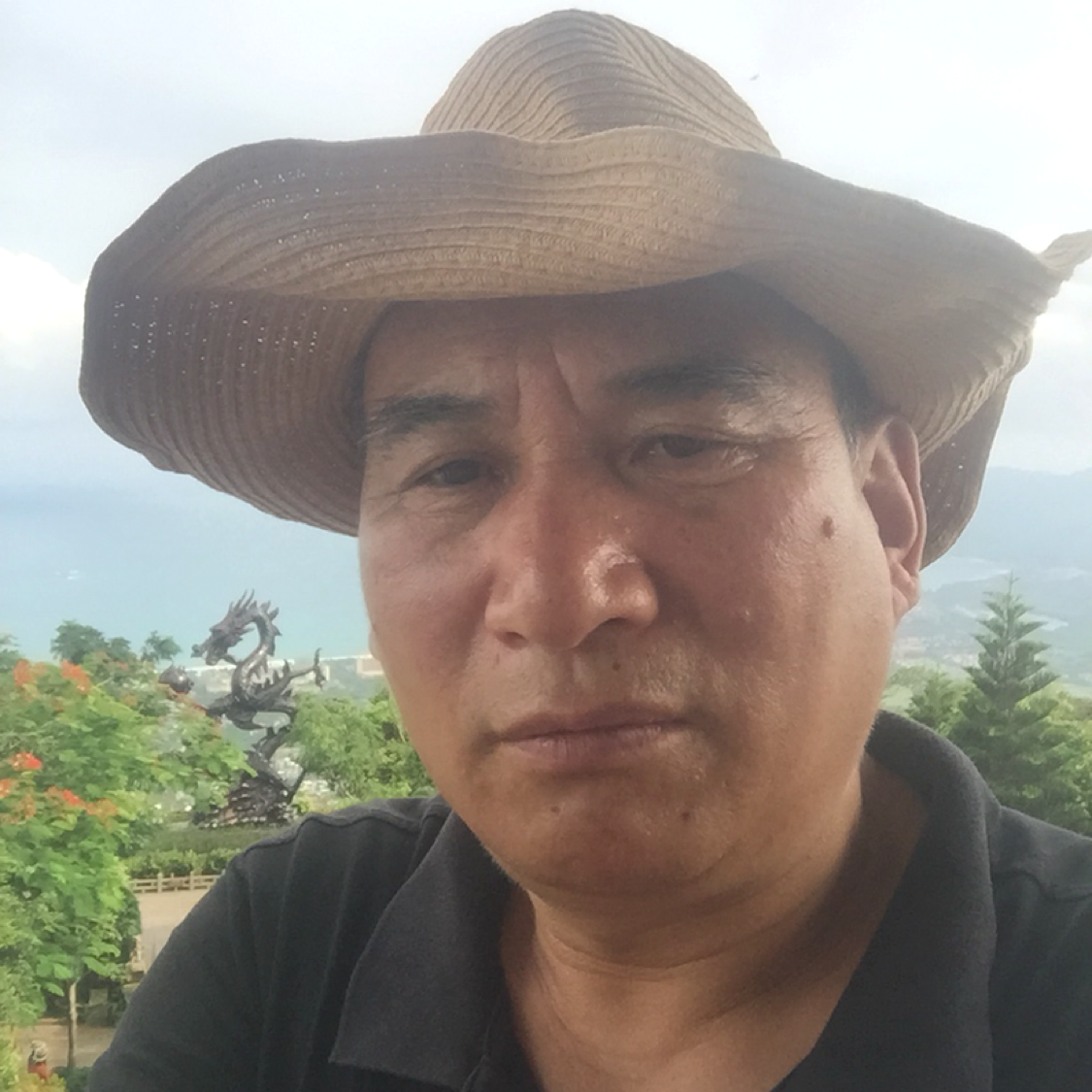 落霞苦恋着急的照片