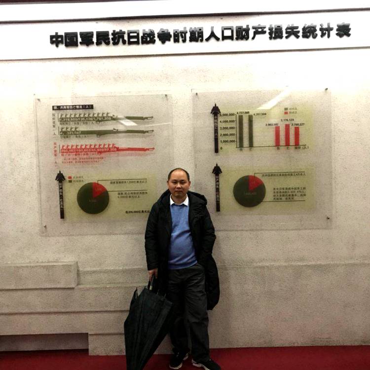 刺猬改变洁净的照片