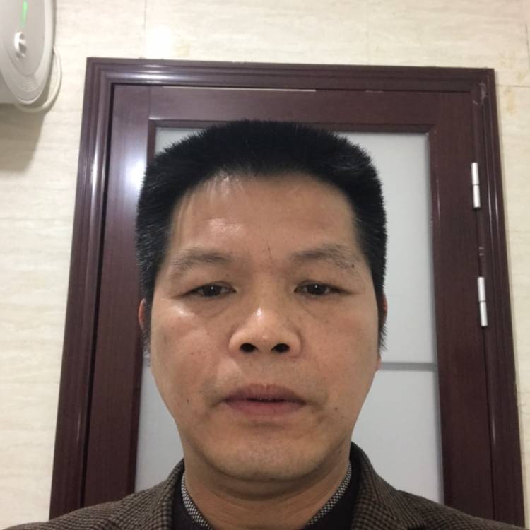 初雨回眸落寂的照片