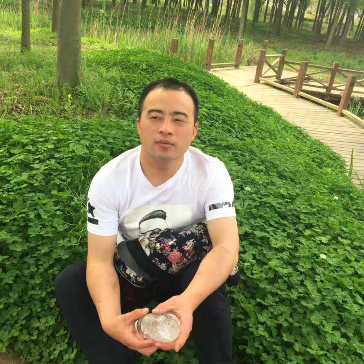 哈密瓜泪了单身的照片