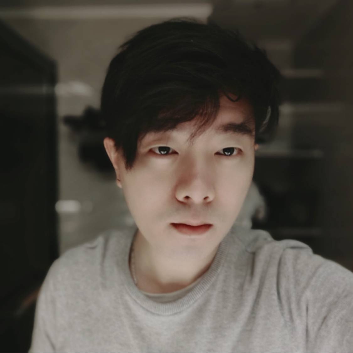 尘宵踢乐观的照片