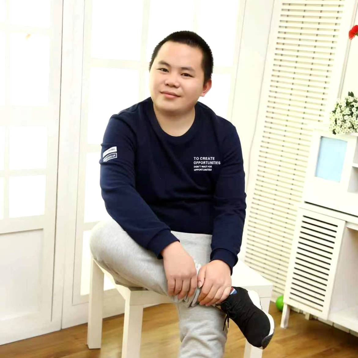 哑铃方美满的照片