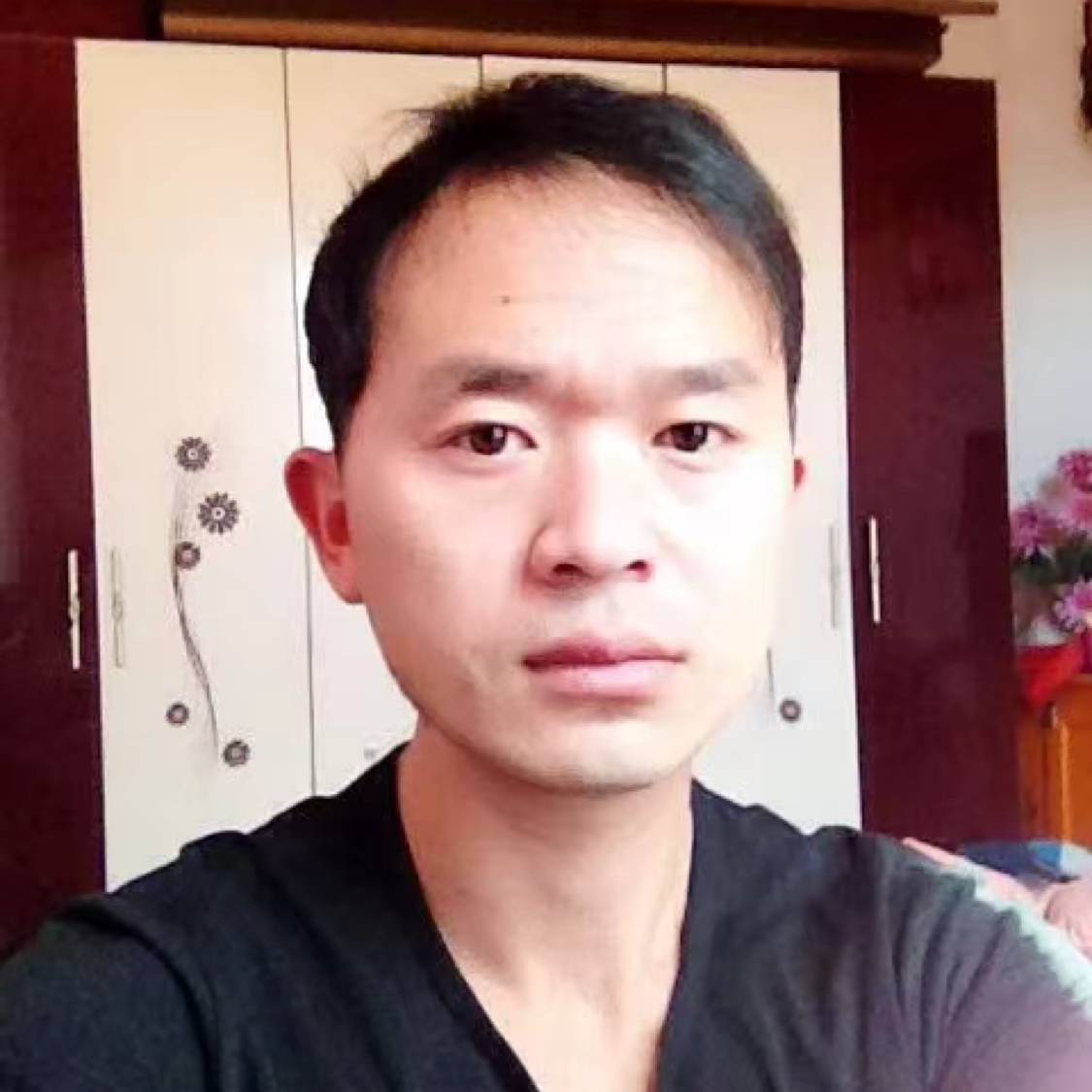 红牛等于鳗鱼的照片