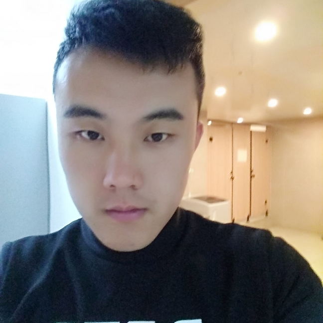 丶默默的照片