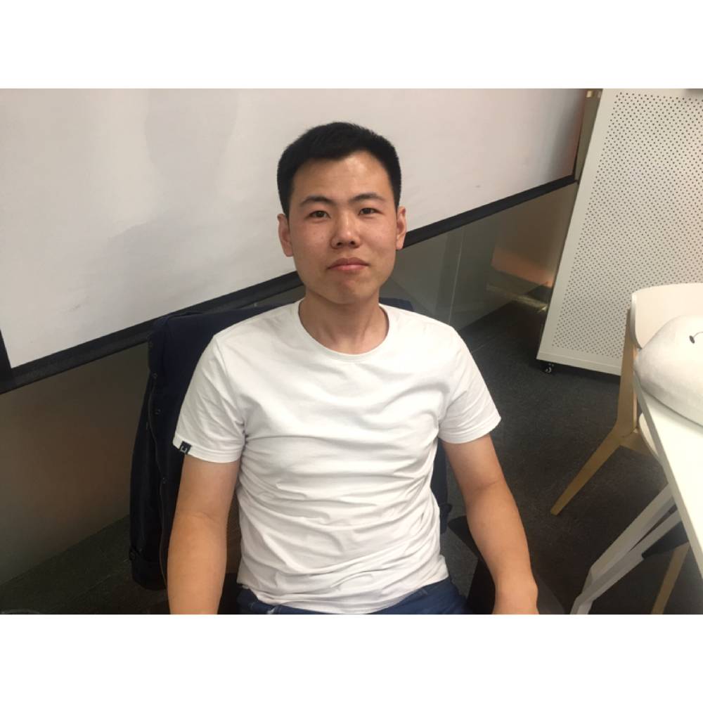 哭泣方蜗牛的照片