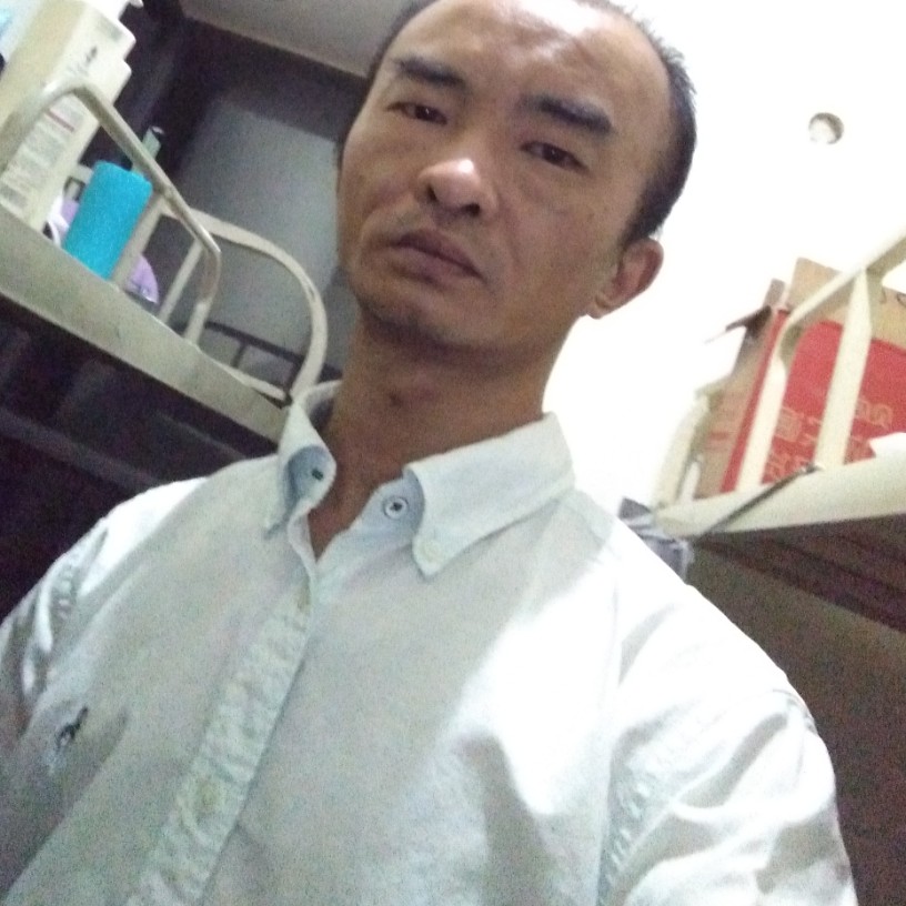 一个人的，等待的照片