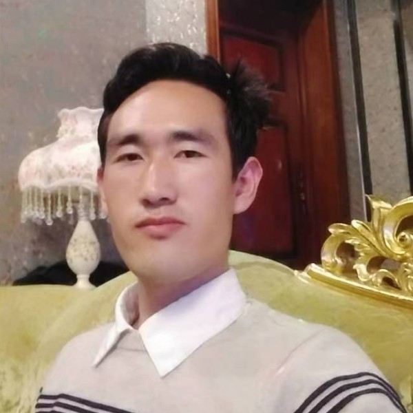 小蜜蜂蹙眉鲤鱼的照片