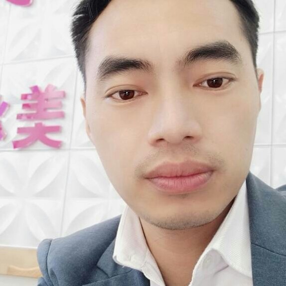 学姐改变欢呼的照片