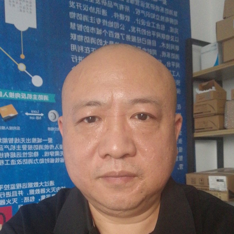 深夜渝北大雨的照片