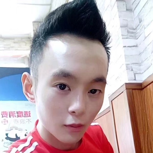 听风她在笑的照片