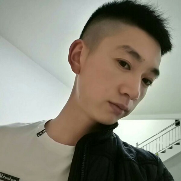 初卿的照片