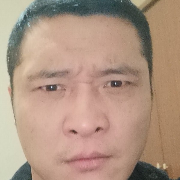一匹独狼的照片