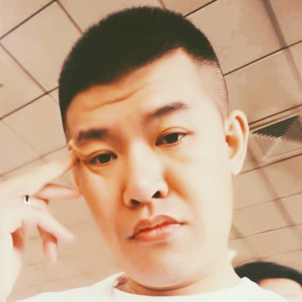 锐锐锐锐的照片