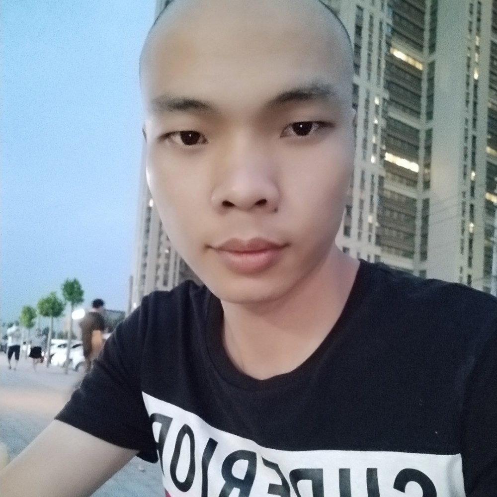 黯的照片