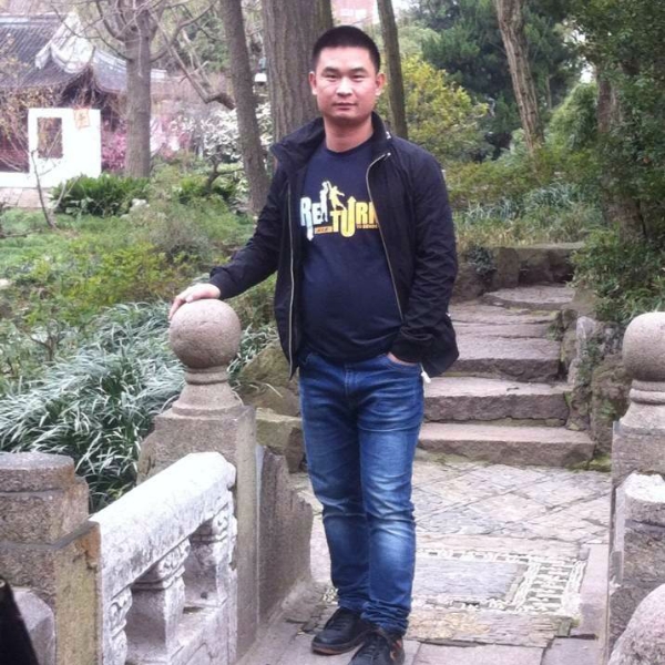 余溫笑妖娆的照片