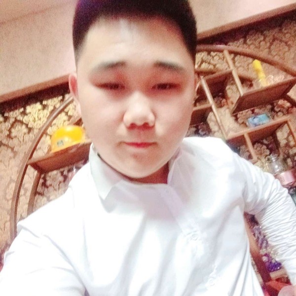 苗壮的照片