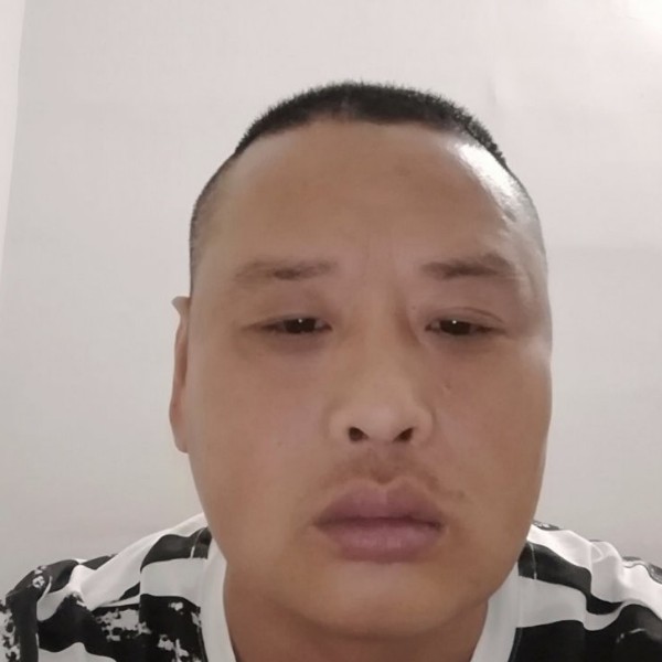 蔡太亮的照片