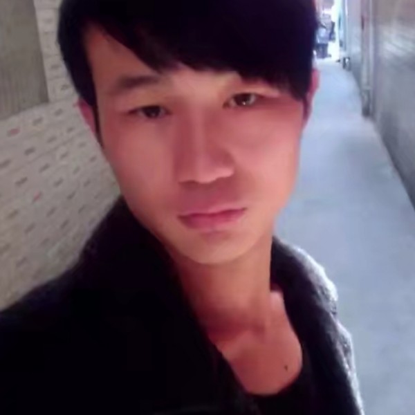 风萧相许专注的照片
