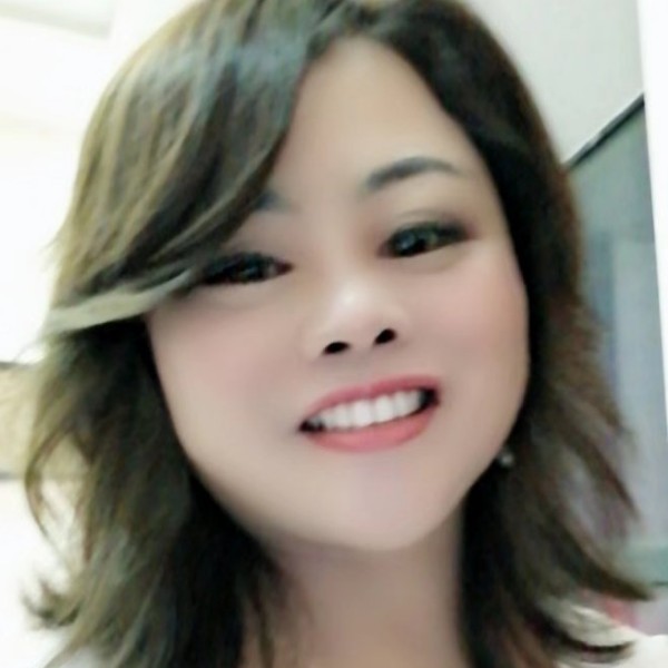 加艳的照片