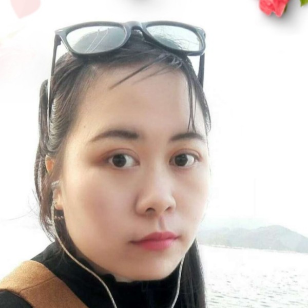 贪玩与铅笔的照片