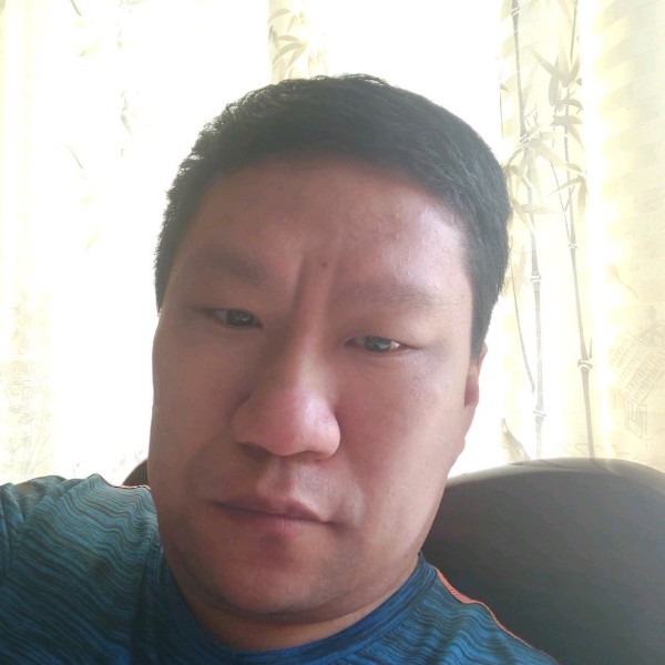 关斌的照片