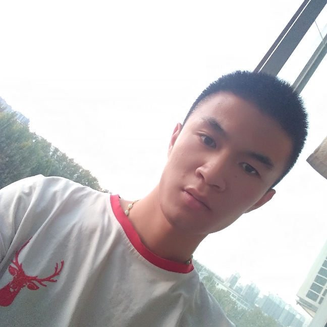春华懵懂的照片