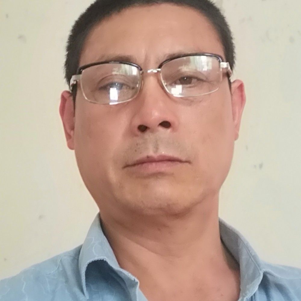 找个有缘分的人。的照片