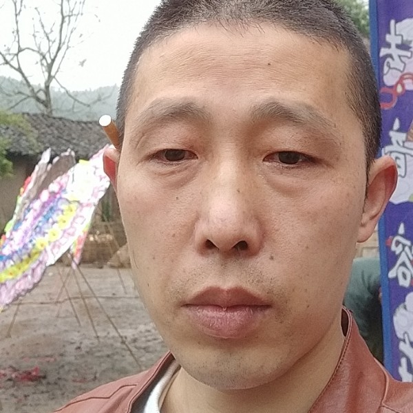 明理那毛豆的照片