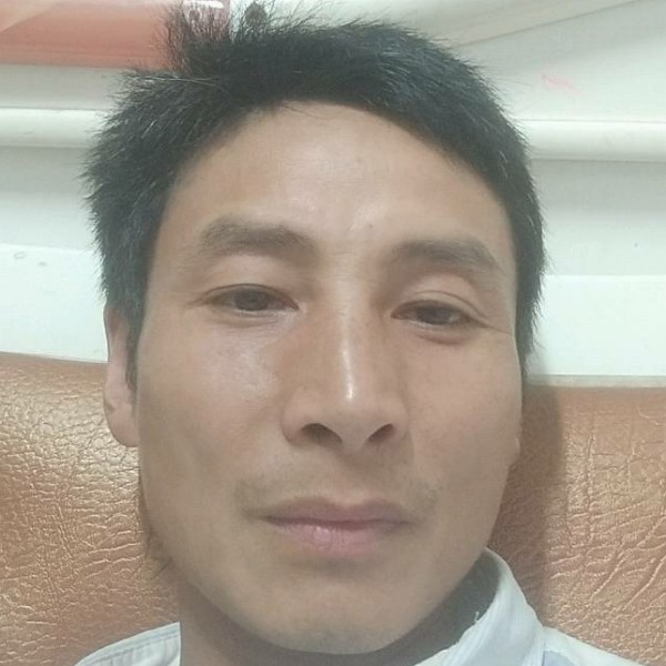 绵密方红尘的照片