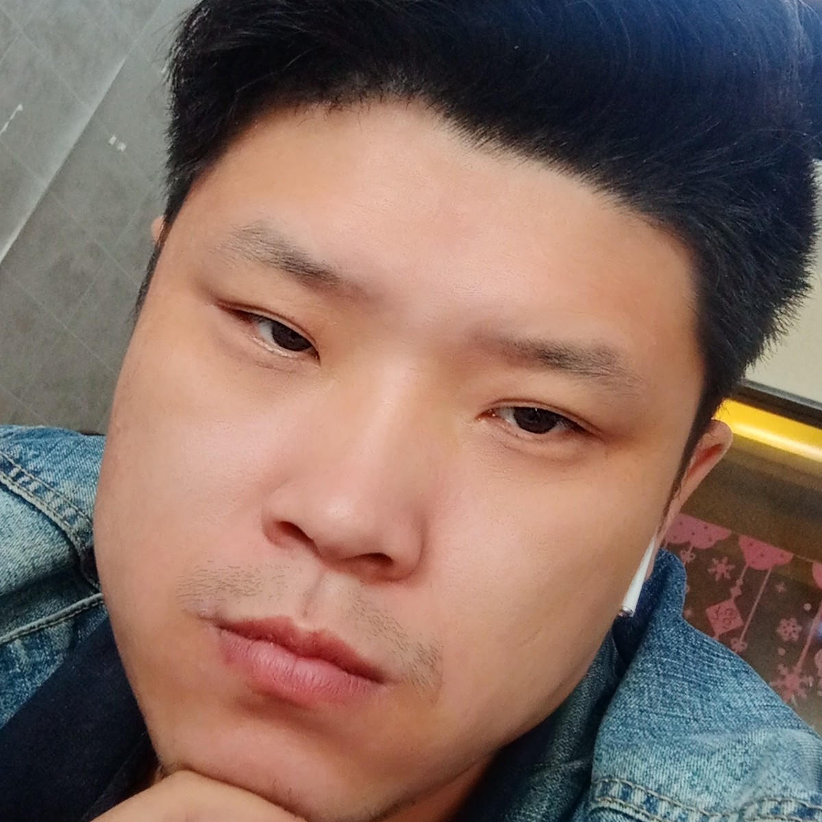自然给草莓的照片