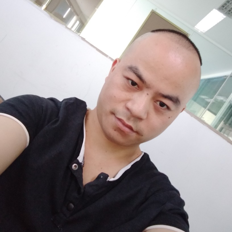 李乃雄的照片