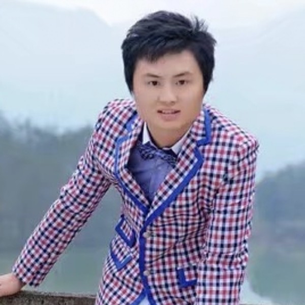 汽车复杂的照片