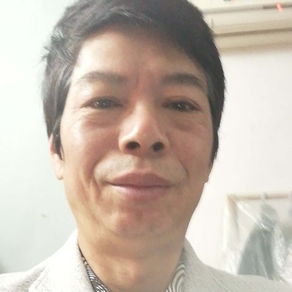 西域勇圣的照片